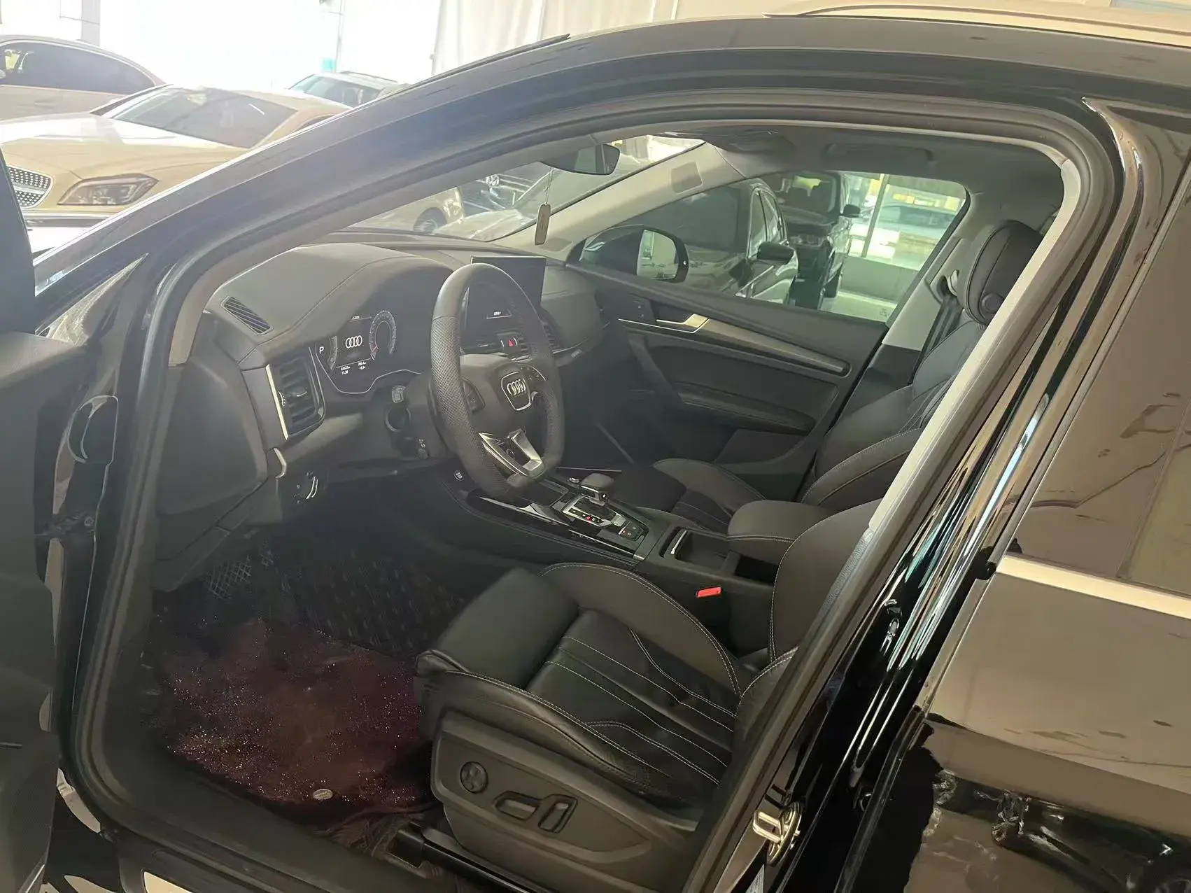 2022 AUDI Q5L thumbnail 4