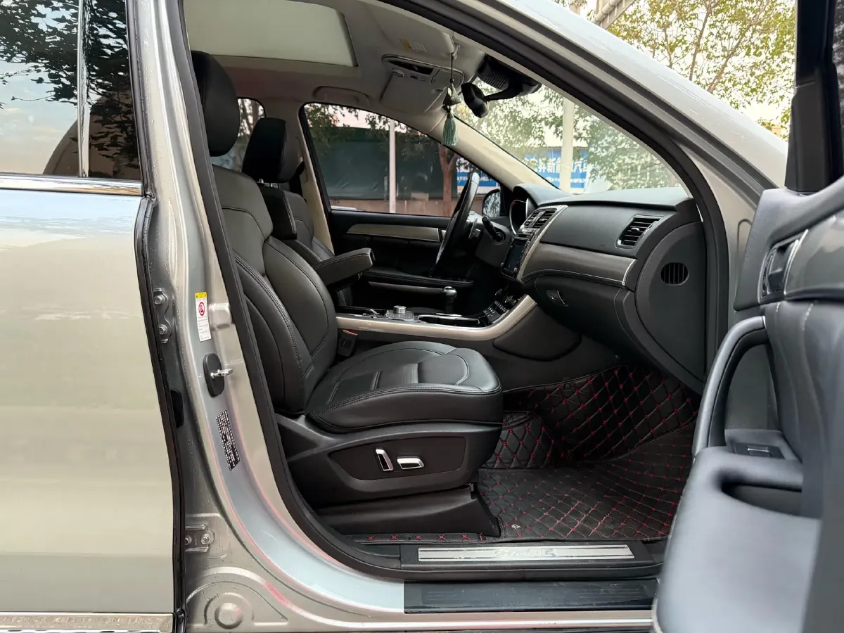 2017 Haval H8 2.0T 252HP L4 8AT,autocango,china used car exporter,china ev exporter,chinese used car exporter,chinese used ev exporter