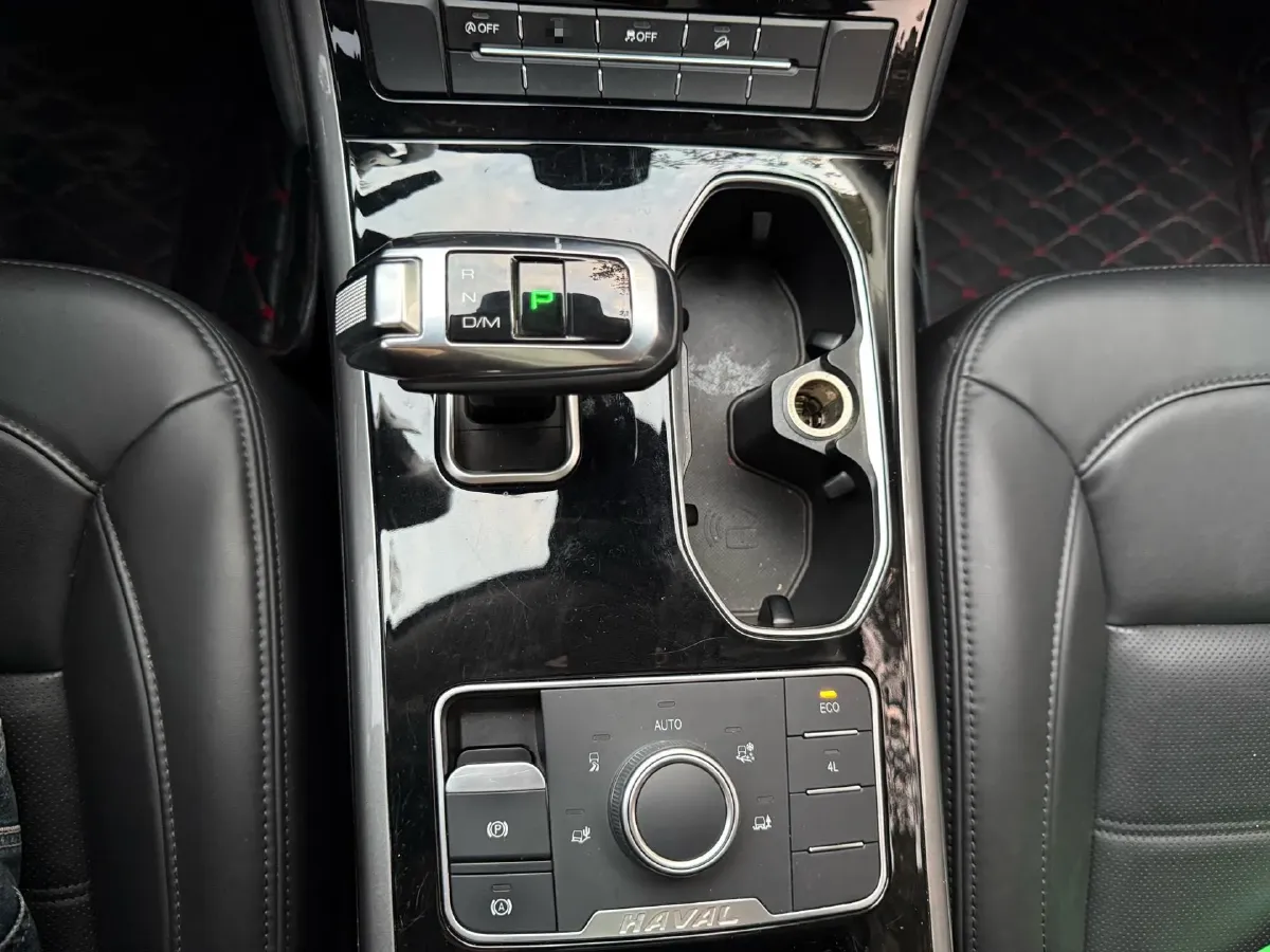 2017 Haval H8 2.0T 252HP L4 8AT,autocango,china used car exporter,china ev exporter,chinese used car exporter,chinese used ev exporter