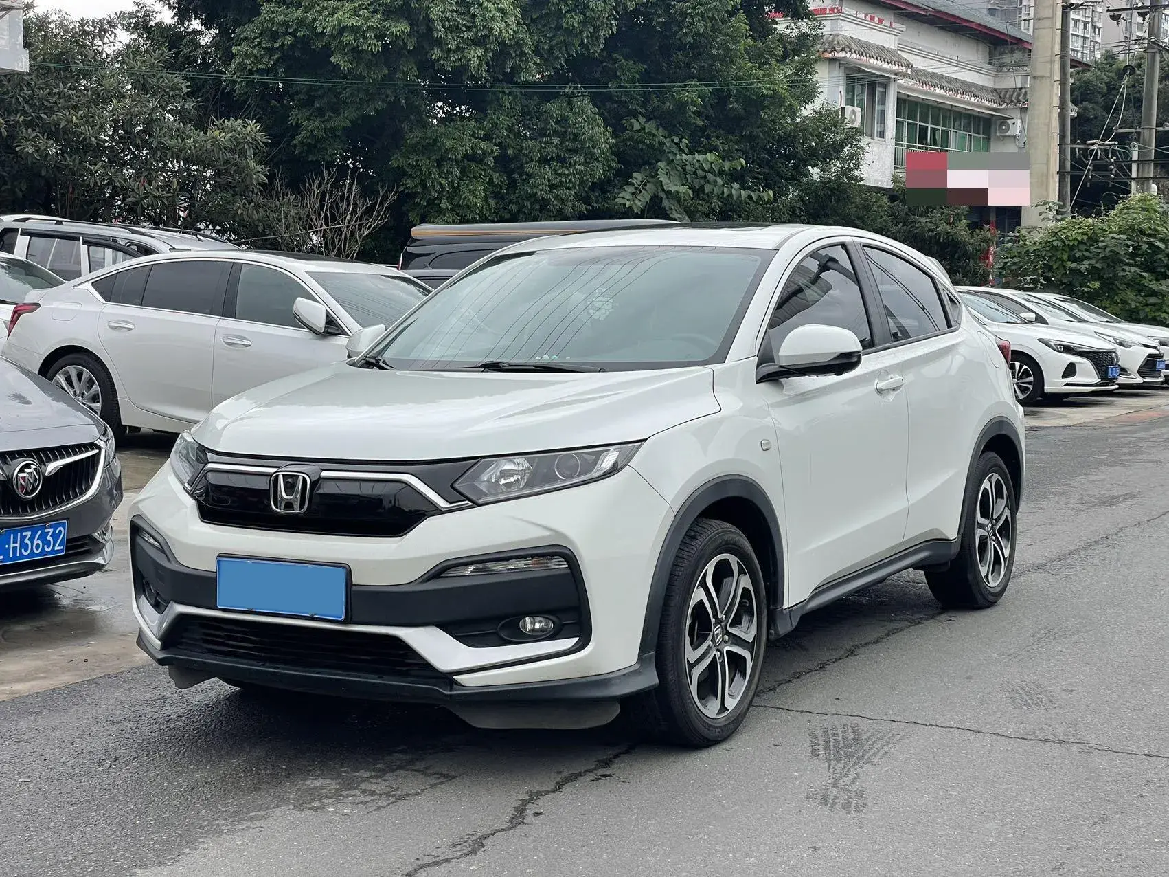 2020 HONDA XR-V view 1