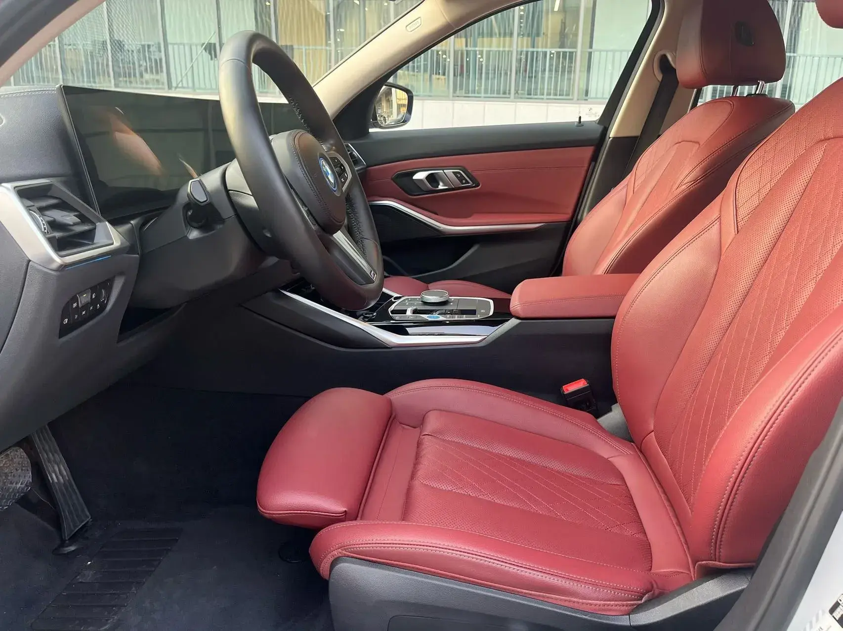 2022 BMW I3 thumbnail 4