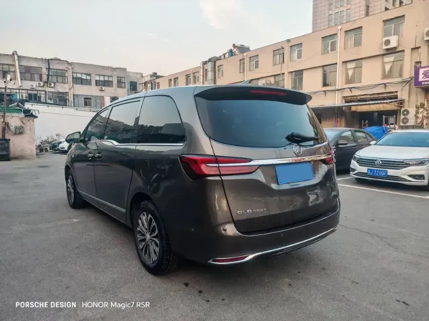 2021 BUICK GL8 thumbnail 3