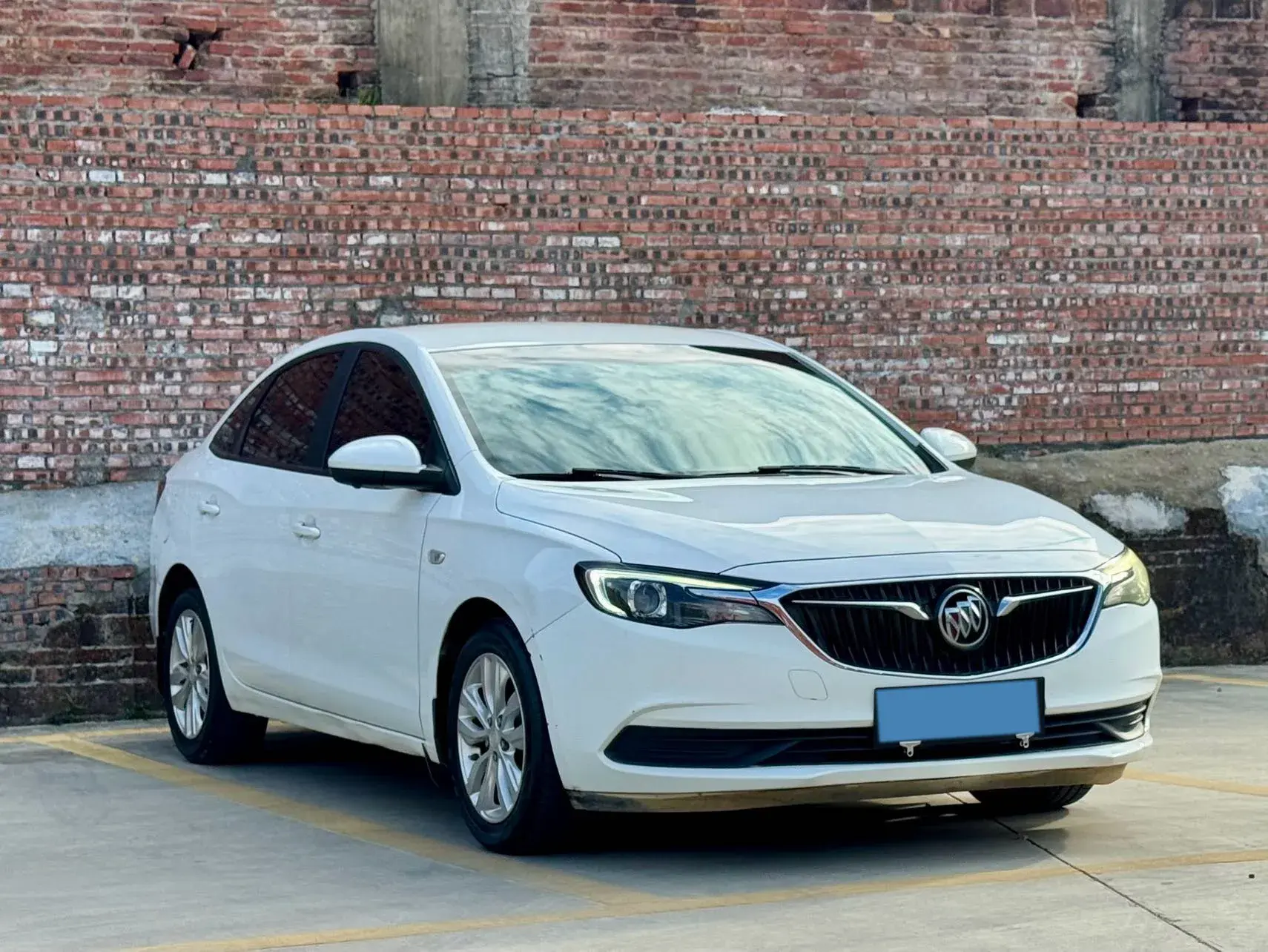 2020 BUICK VERANO thumbnail 2