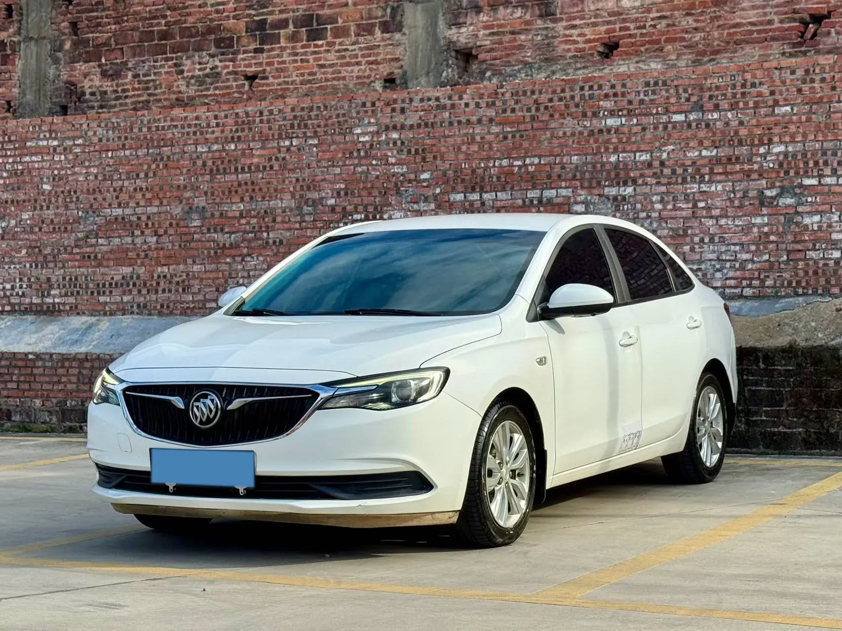 2020 BUICK VERANO view 1