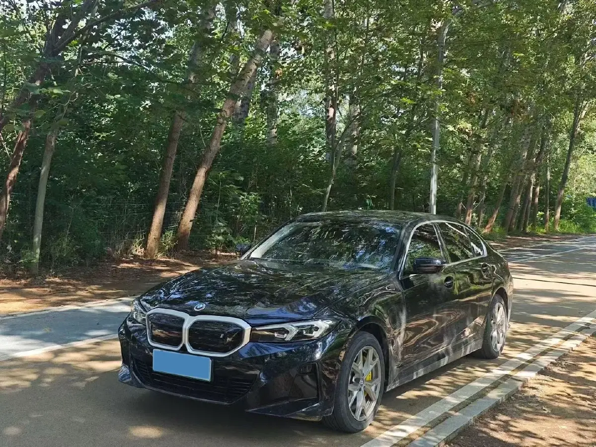 2022 BMW i3 BEV 70KWH