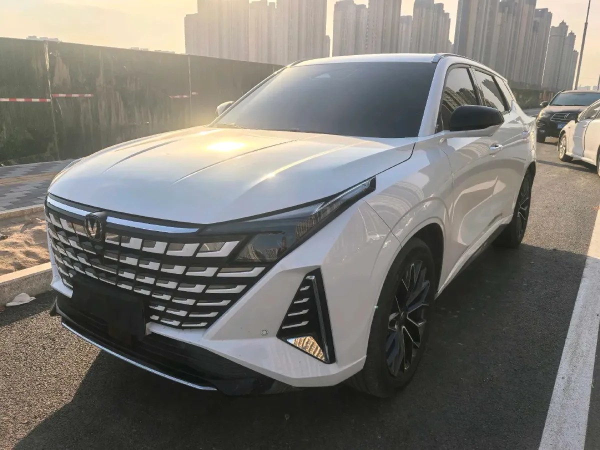 2025 ChangAn UNI-Z 1.5T 188HP L4 7DCT,autocango,china used car exporter,china ev exporter,chinese used car exporter,chinese used ev exporter