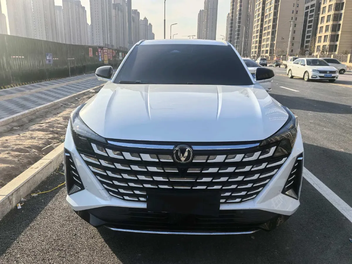 2025 ChangAn UNI-Z 1.5T 188HP L4 7DCT,autocango,china used car exporter,china ev exporter,chinese used car exporter,chinese used ev exporter