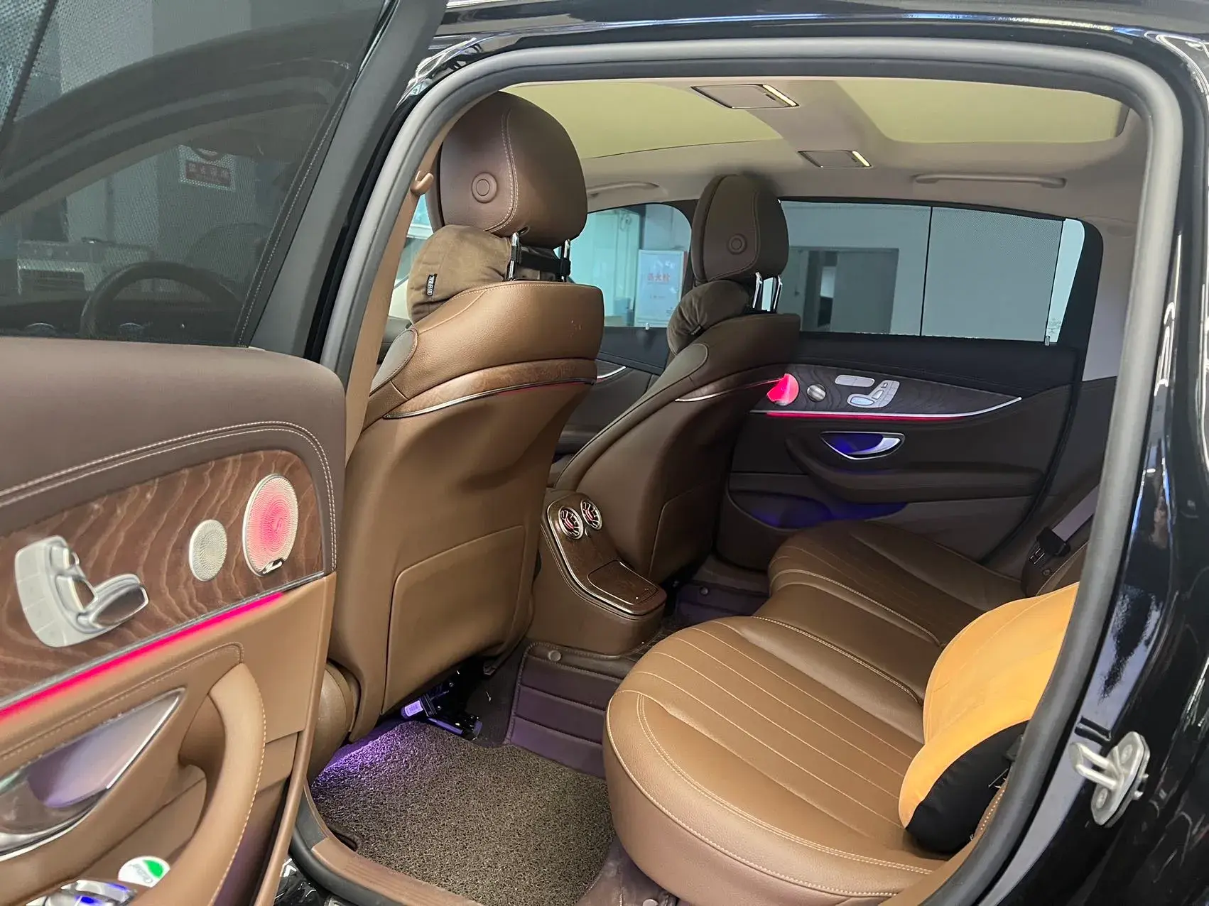 2022 MERCEDES-BENZ E thumbnail 3