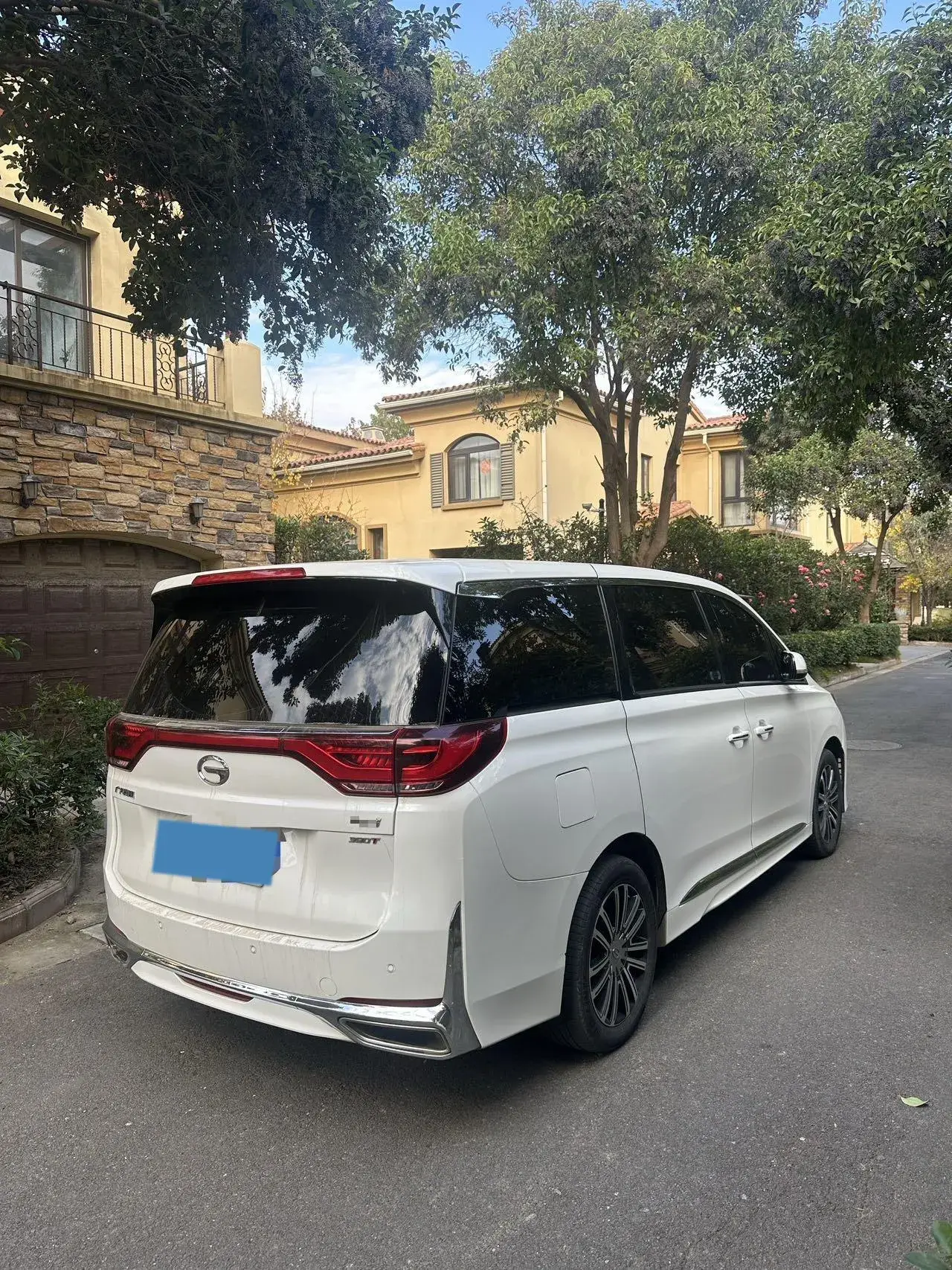 2021 GAC TRUMPCHI thumbnail 4