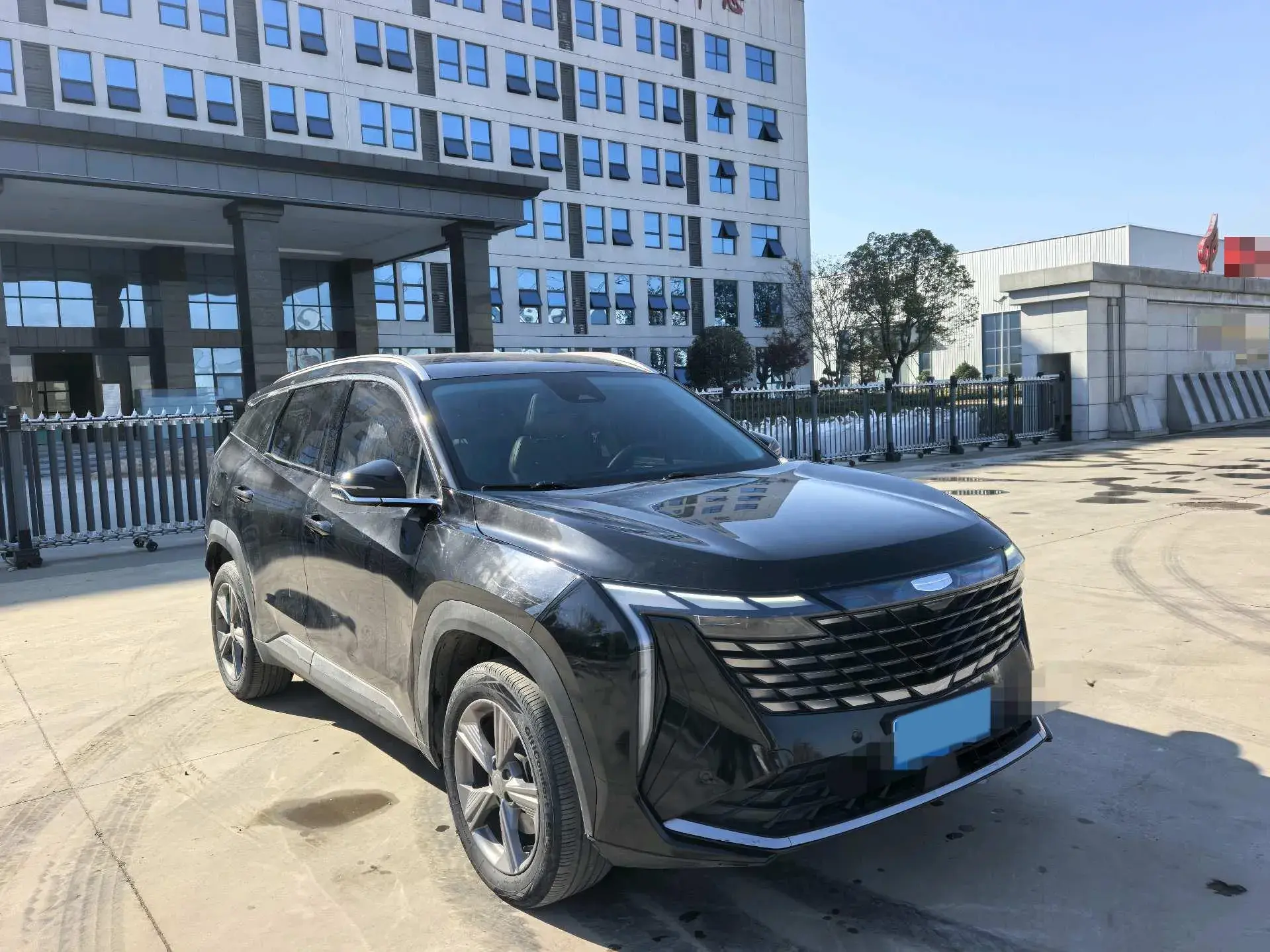 2023 GEELY STARRAY thumbnail 3