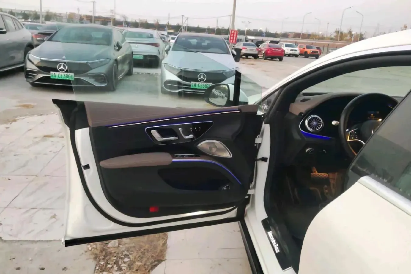 2022 Mercedes-Benz EQS Class BEV 111.8KWH,autocango,china used car exporter,china ev exporter,chinese used car exporter,chinese used ev exporter