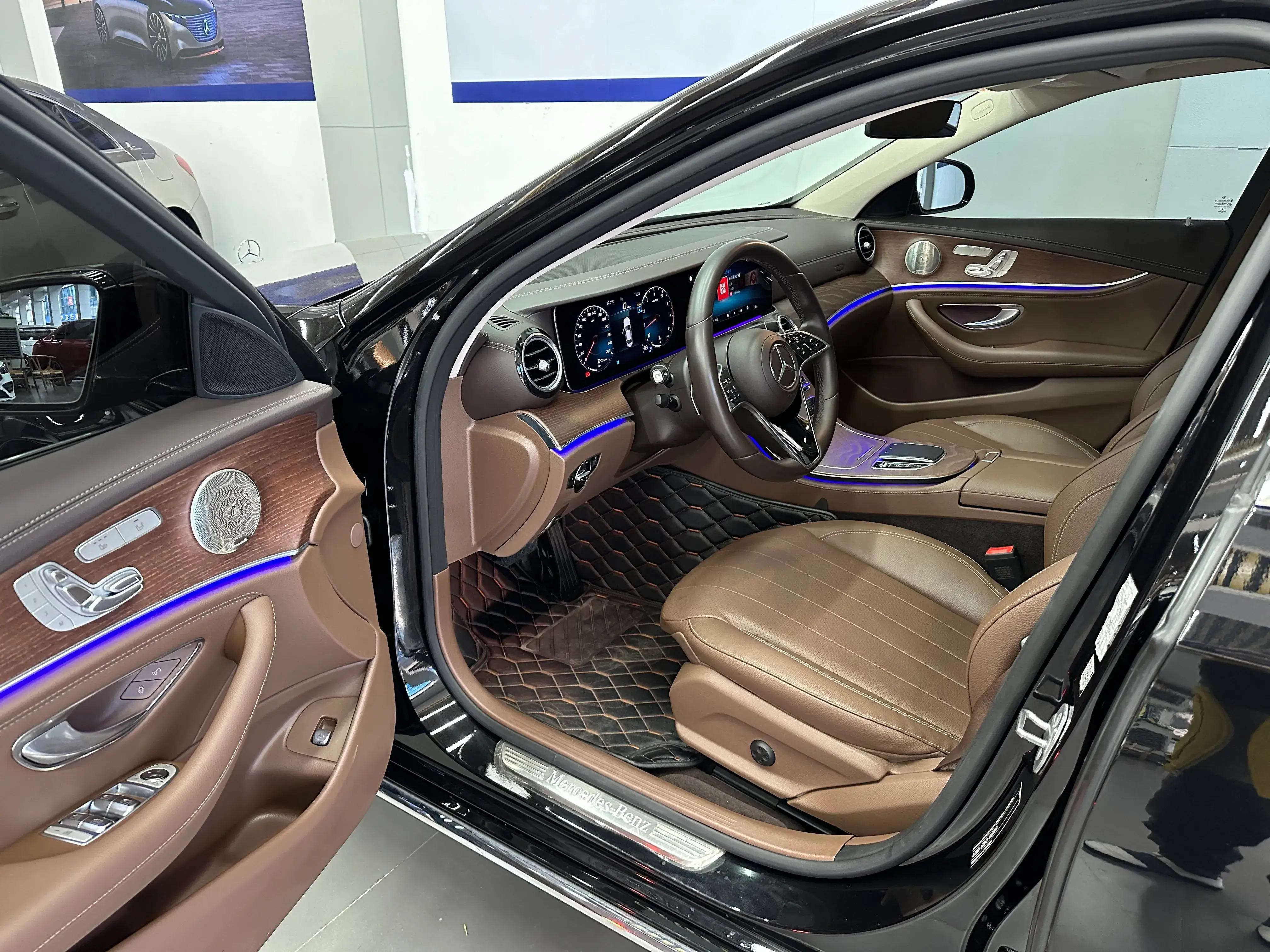 2023 MERCEDES-BENZ E thumbnail 3