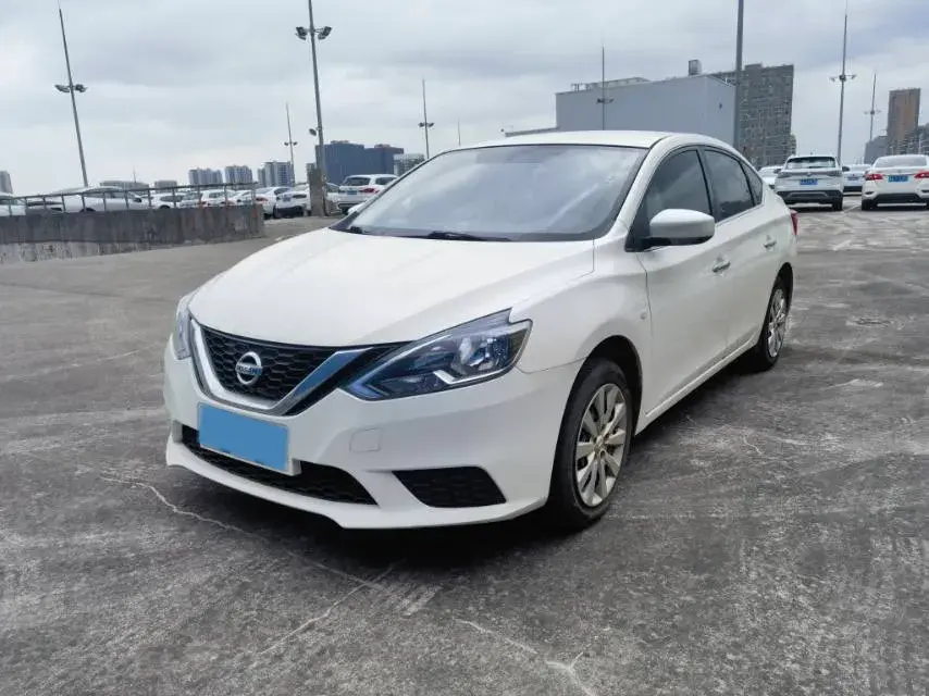 2022 NISSAN SYLPHY view 1