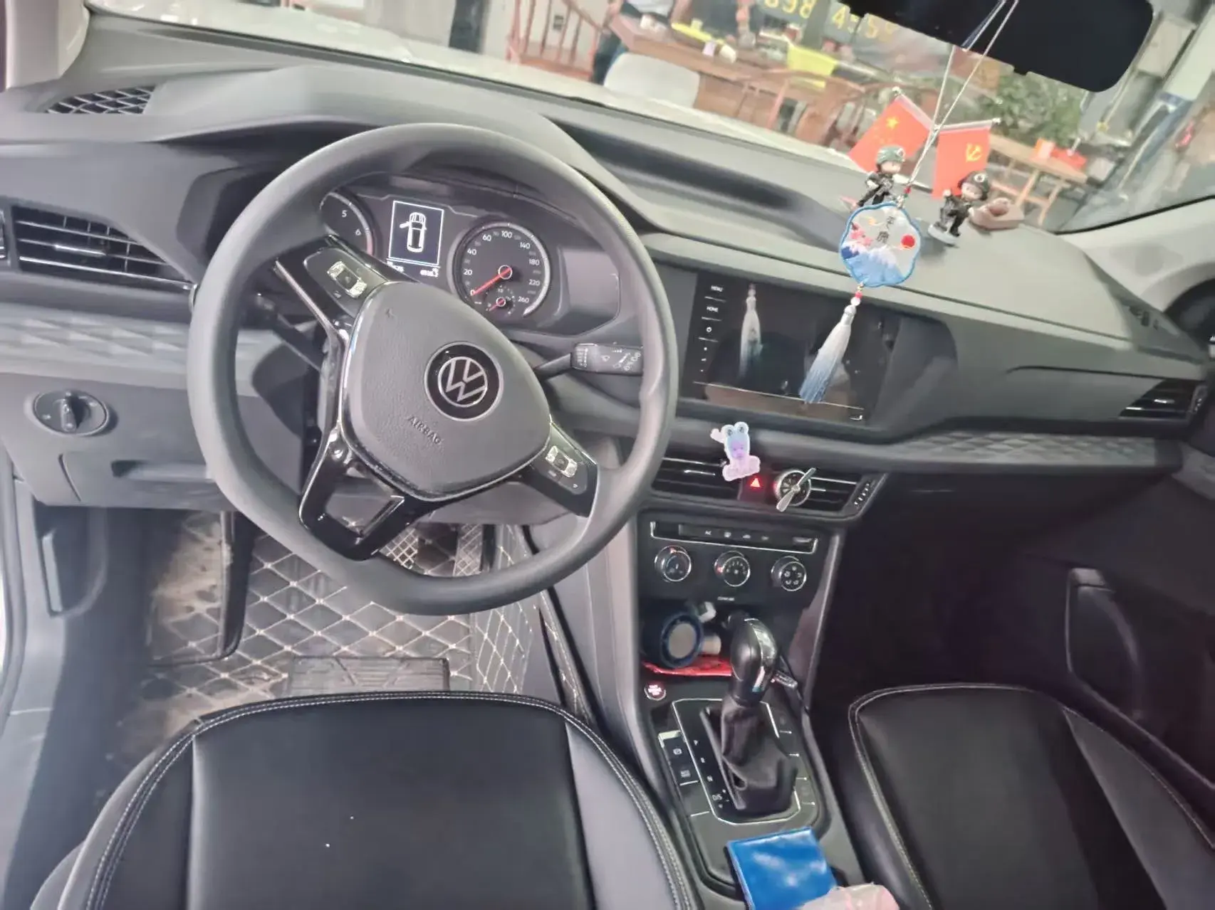 2021 VOLKSWAGEN THARU thumbnail 3