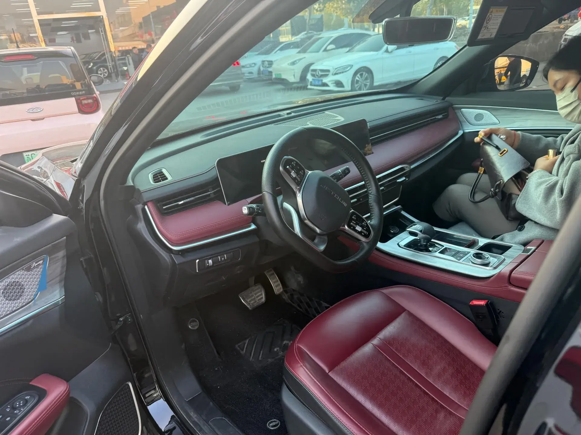 2023 JETOUR X70 thumbnail 2