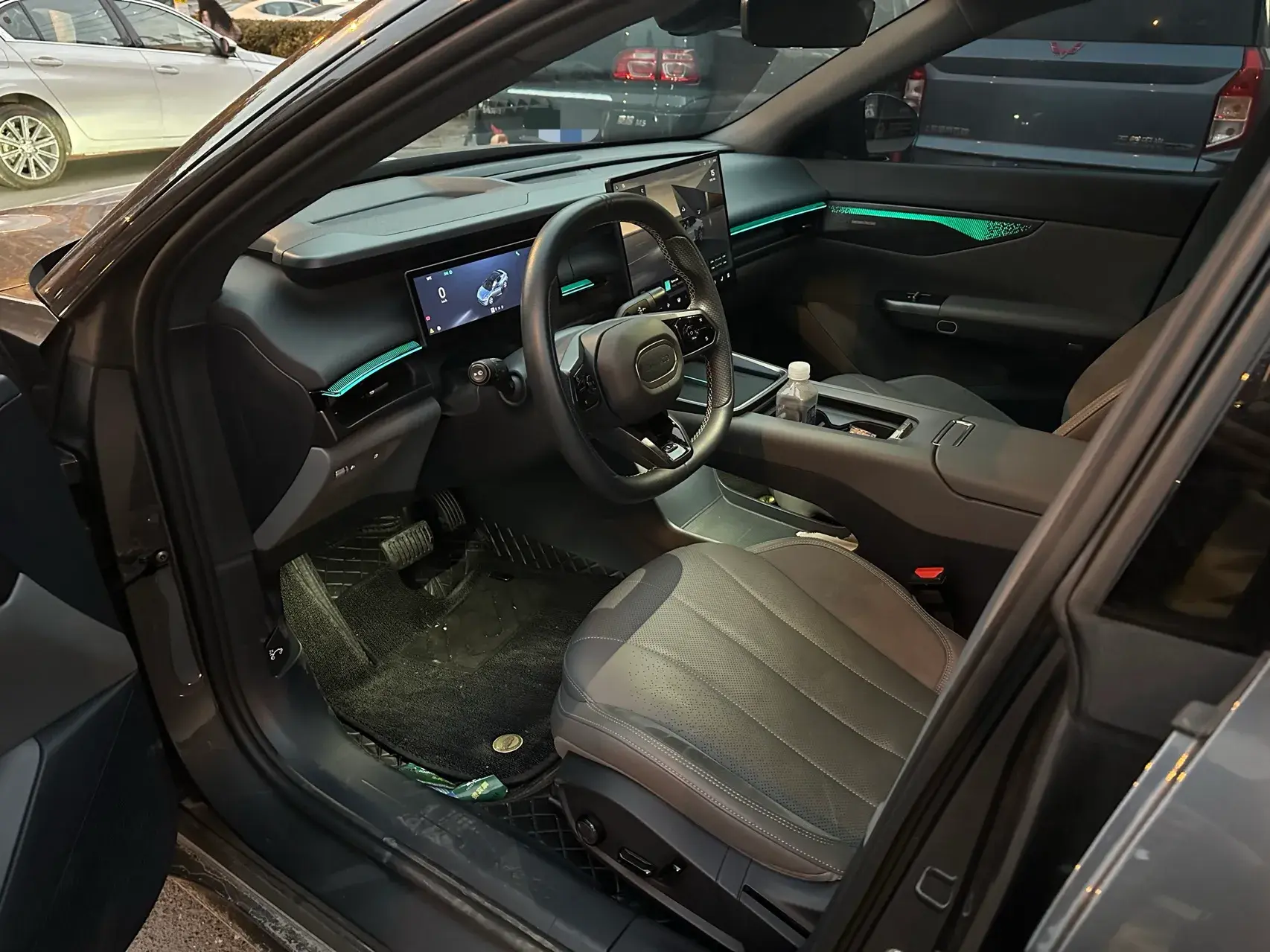 2024 LYNK&CO 07 thumbnail 3