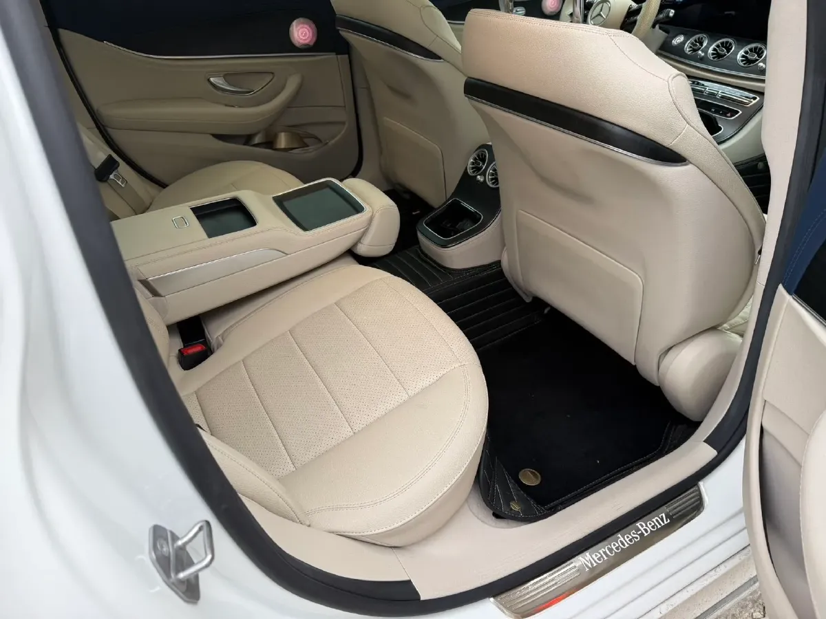2023 Mercedes-Benz E Class 2.0T 258HP L4 9AT,autocango,china used car exporter,china ev exporter,chinese used car exporter,chinese used ev exporter