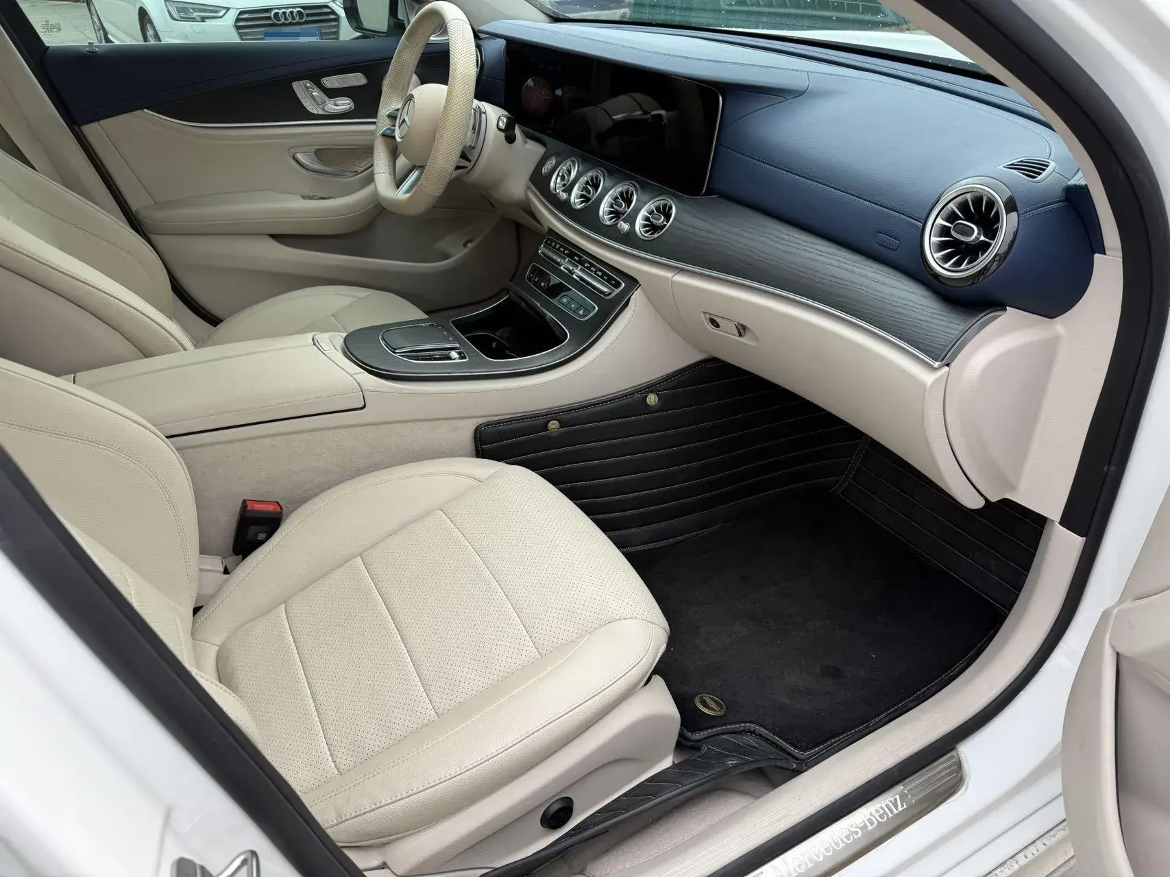 2023 MERCEDES-BENZ E thumbnail 4