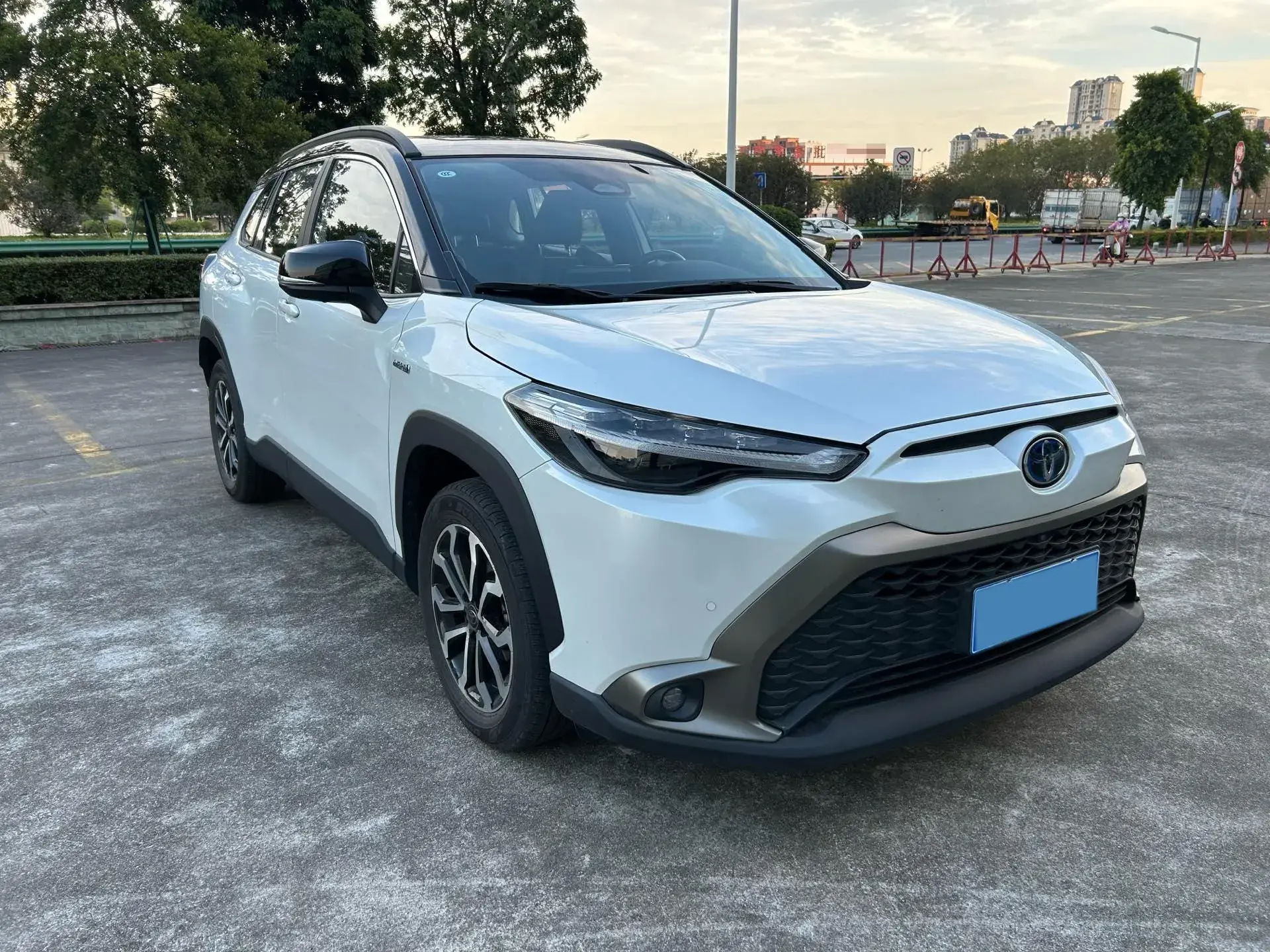 2023 TOYOTA FRONTLANDER thumbnail 3