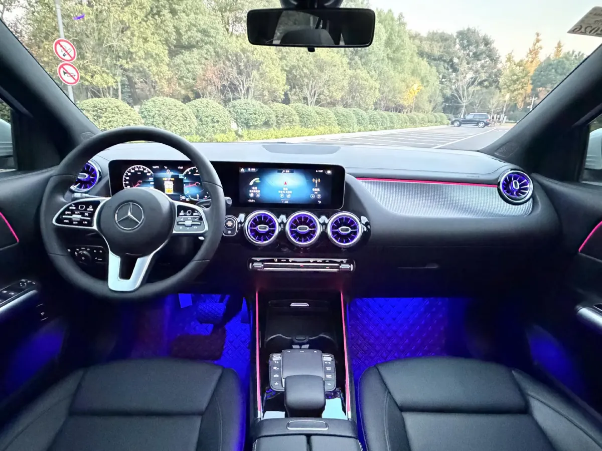 2020 Mercedes-Benz GLA Class 1.3T 163HP L4 7DCT,autocango,china used car exporter,china ev exporter,chinese used car exporter,chinese used ev exporter