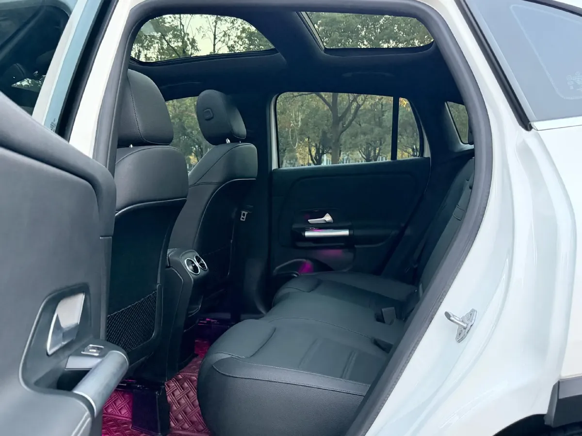 2020 Mercedes-Benz GLA Class 1.3T 163HP L4 7DCT,autocango,china used car exporter,china ev exporter,chinese used car exporter,chinese used ev exporter