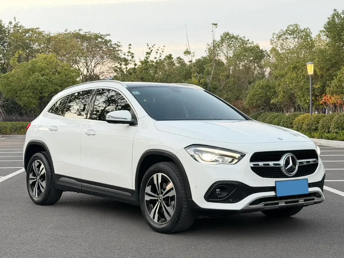 2020 Mercedes-Benz GLA Class 1.3T 163HP L4 7DCT,autocango,china used car exporter,china ev exporter,chinese used car exporter,chinese used ev exporter
