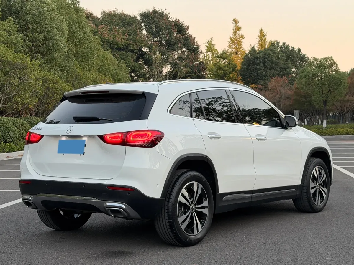 2020 Mercedes-Benz GLA Class 1.3T 163HP L4 7DCT,autocango,china used car exporter,china ev exporter,chinese used car exporter,chinese used ev exporter