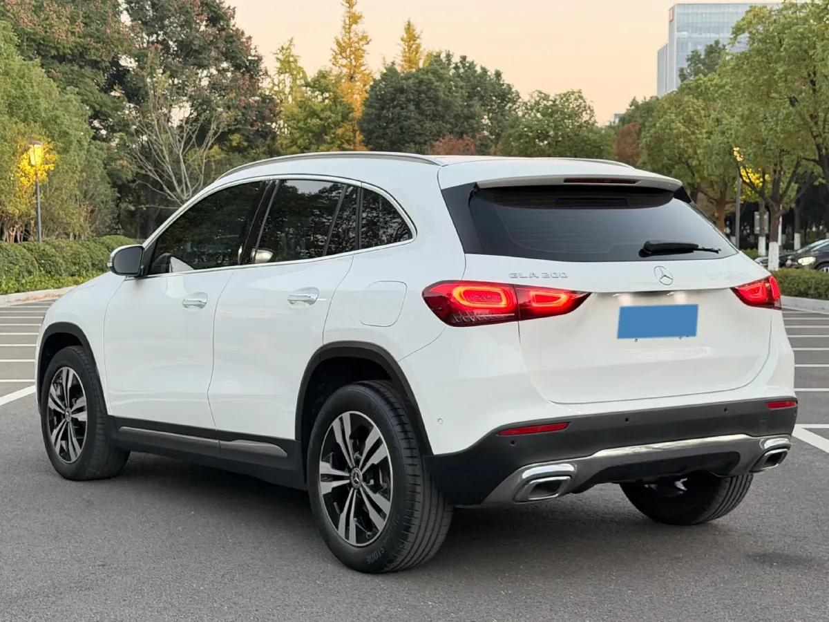 2020 Mercedes-Benz GLA Class 1.3T 163HP L4 7DCT,autocango,china used car exporter,china ev exporter,chinese used car exporter,chinese used ev exporter