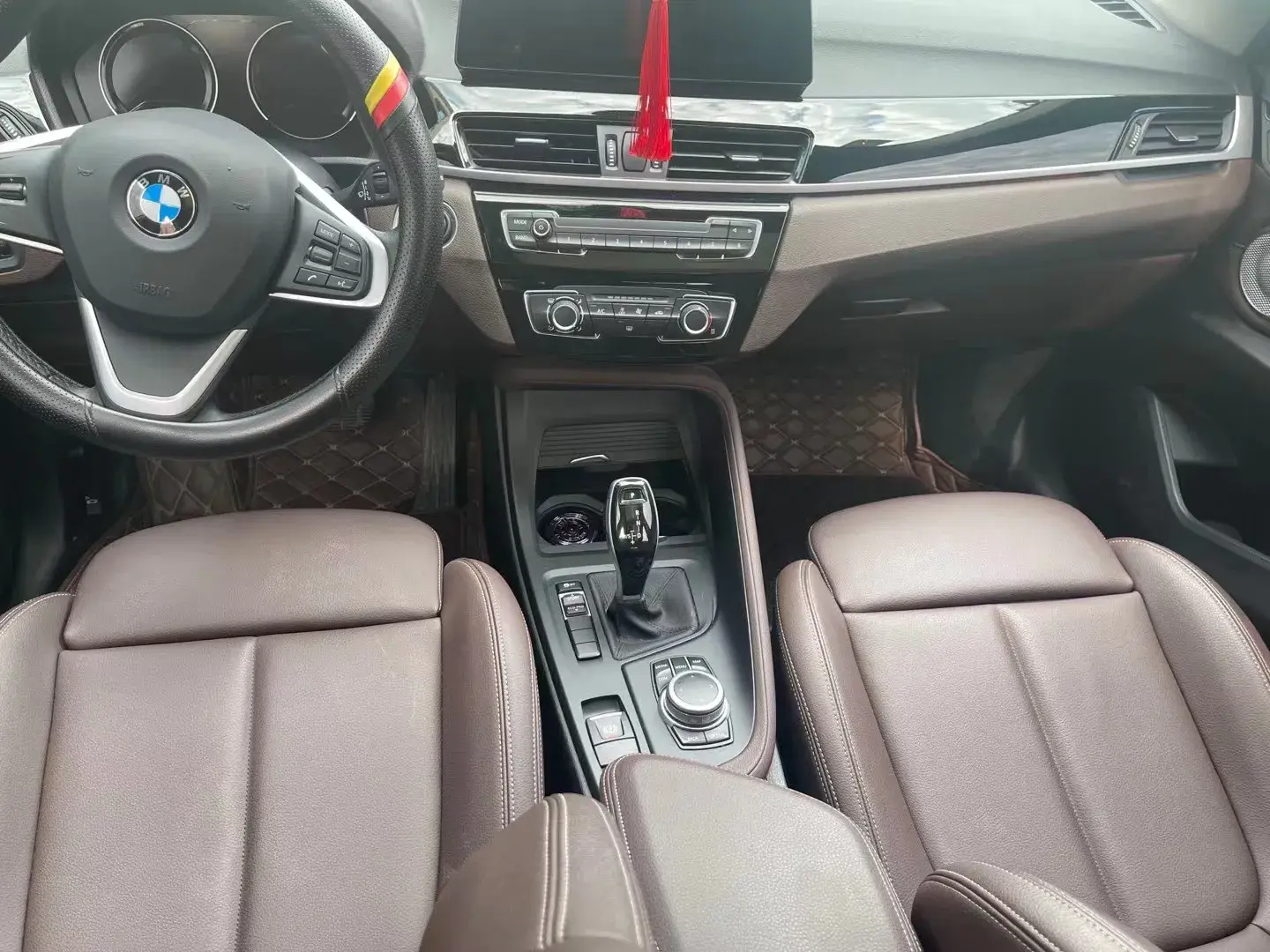 2020 BMW X1 thumbnail 4