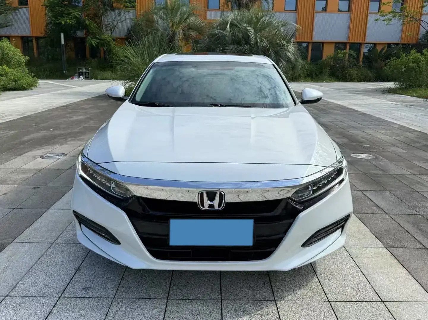 2018 HONDA ACCORD thumbnail 2