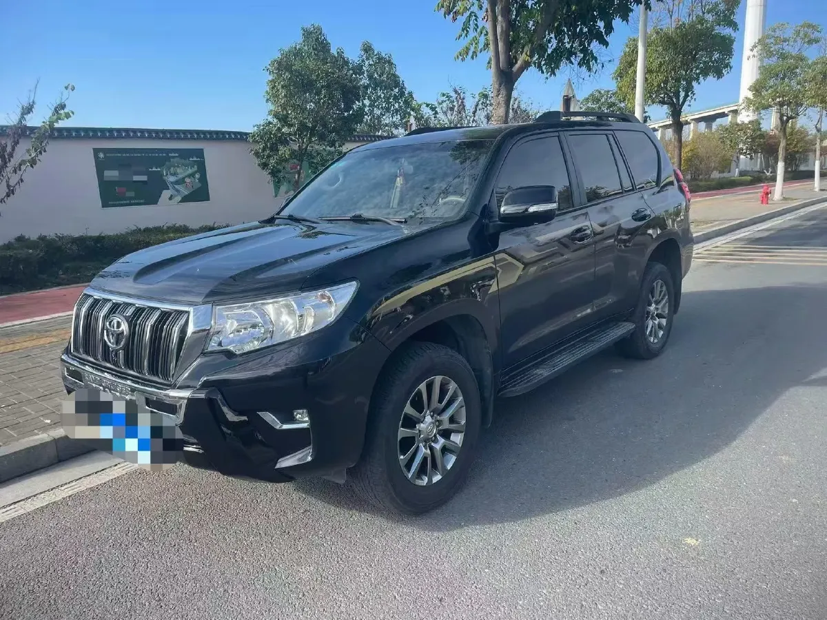 2020 Toyota Yaris 1.6T 261HP L3 6MT,autocango,china used car exporter,china ev exporter,chinese used car exporter,chinese used ev exporter