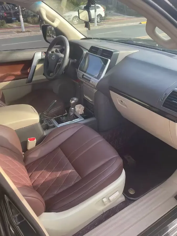 2020 Toyota Yaris 1.6T 261HP L3 6MT,autocango,china used car exporter,china ev exporter,chinese used car exporter,chinese used ev exporter