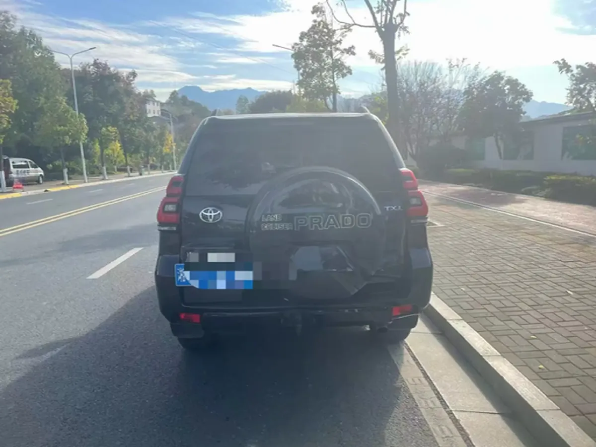 2020 Toyota Yaris 1.6T 261HP L3 6MT,autocango,china used car exporter,china ev exporter,chinese used car exporter,chinese used ev exporter