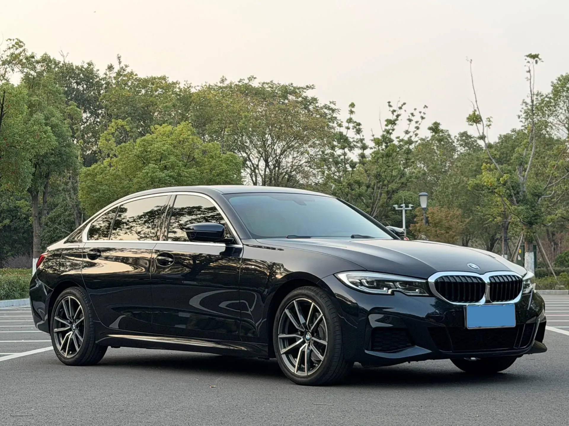 2021 BMW 3 thumbnail 3