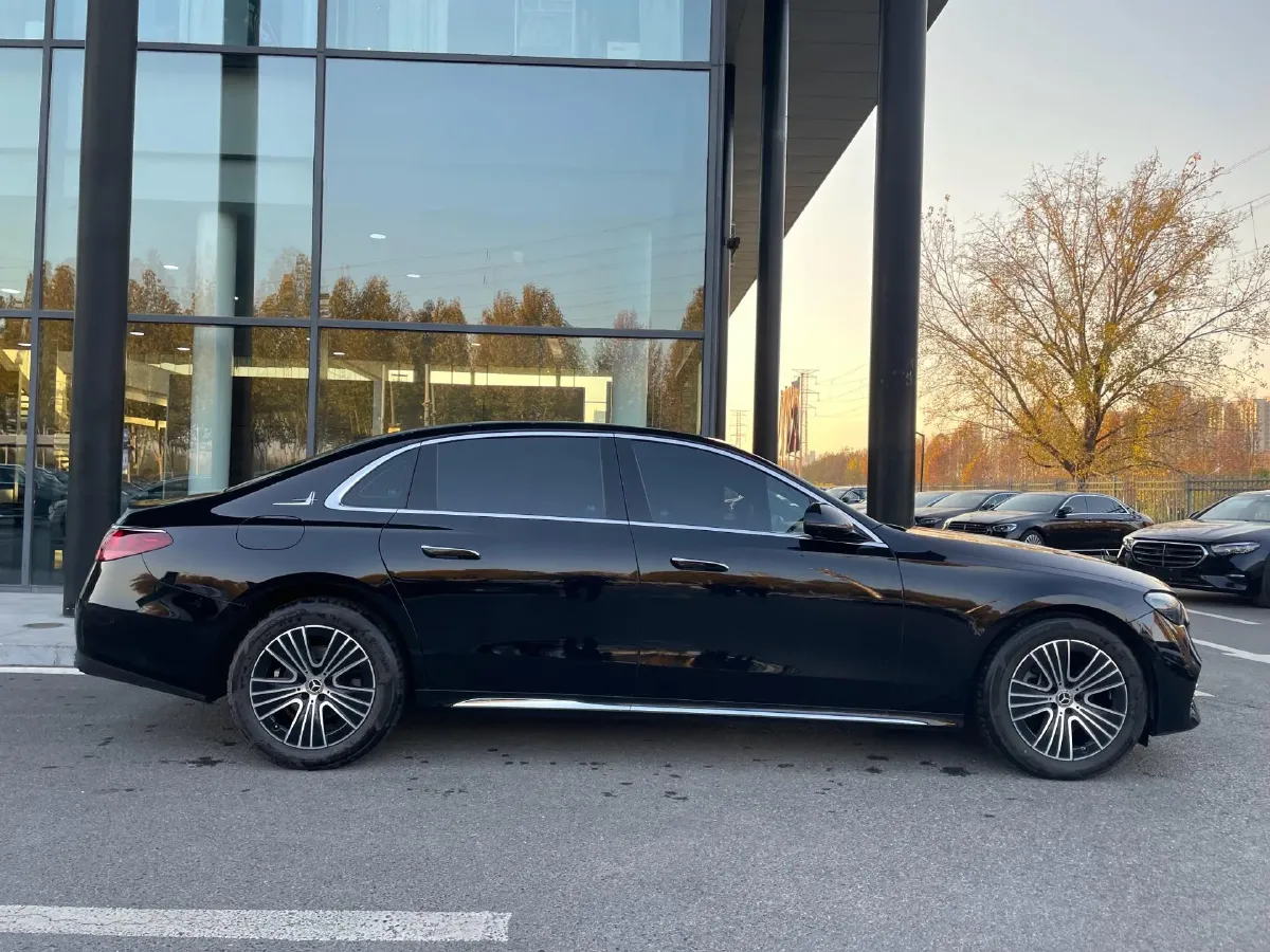 2025 Mercedes-Benz E Class 2.0T 204HP L4 9AT,autocango,china used car exporter,china ev exporter,chinese used car exporter,chinese used ev exporter