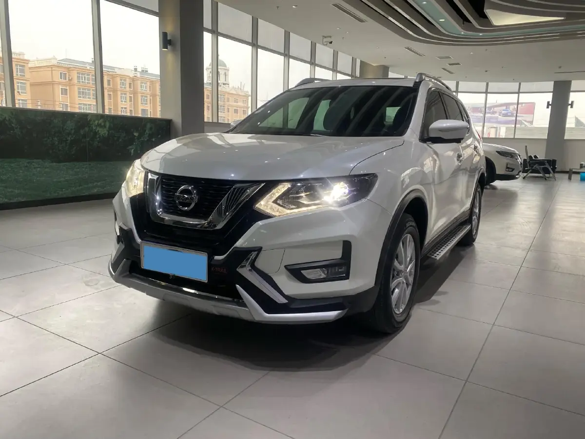 2022 Nissan X-Trail 2.0L 151HP L4 CVT