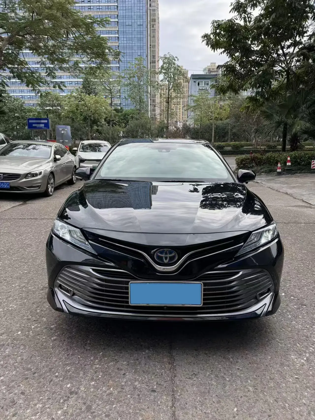 2019 TOYOTA CAMRY thumbnail 2