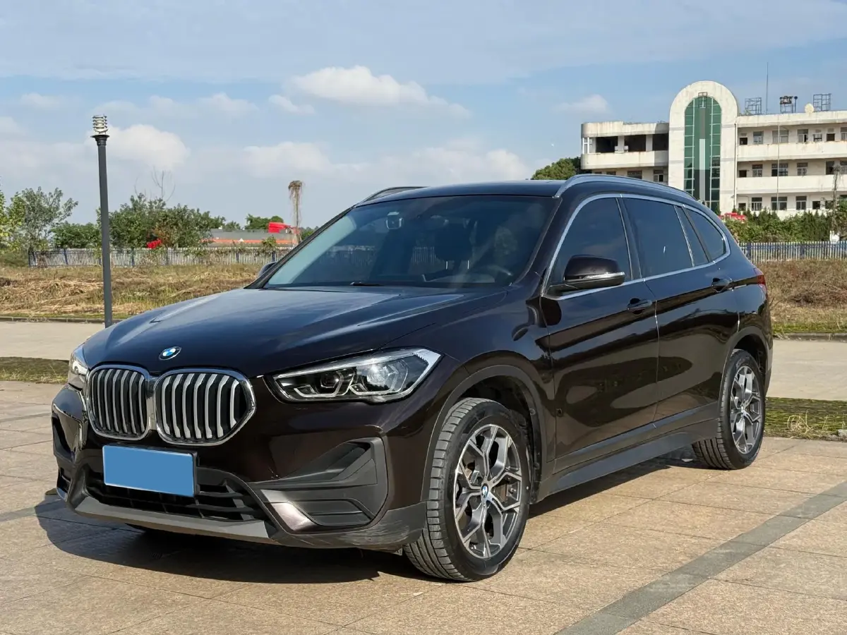 2021 BMW X1 2.0T 192HP L4 7DCT
