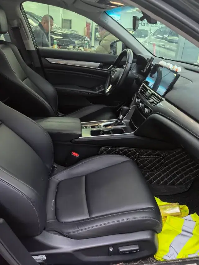 2022 HONDA ACCORD thumbnail 2