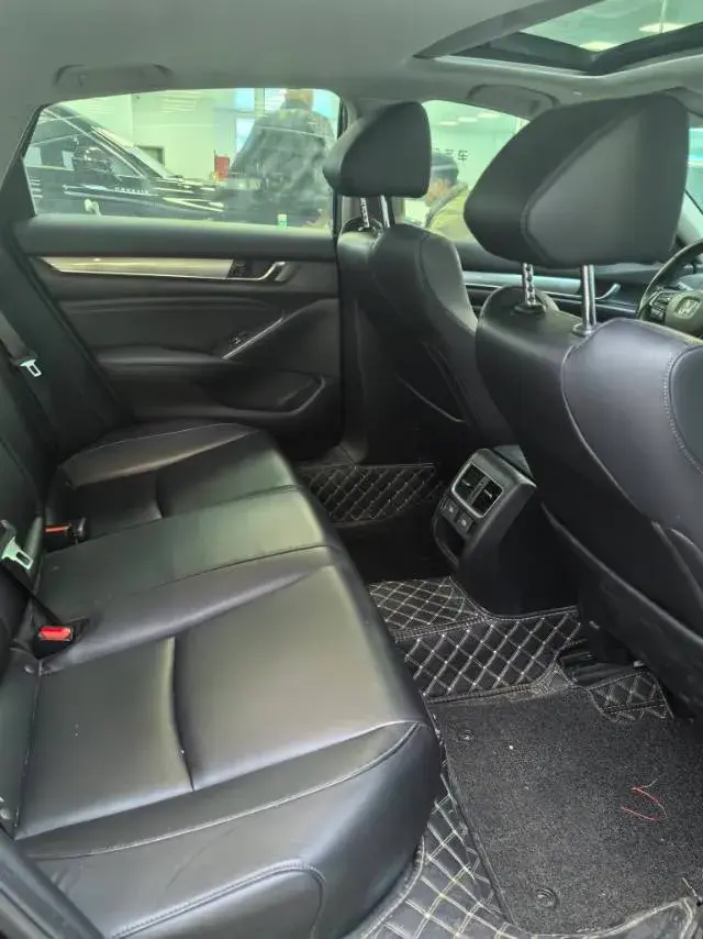 2022 HONDA ACCORD thumbnail 3