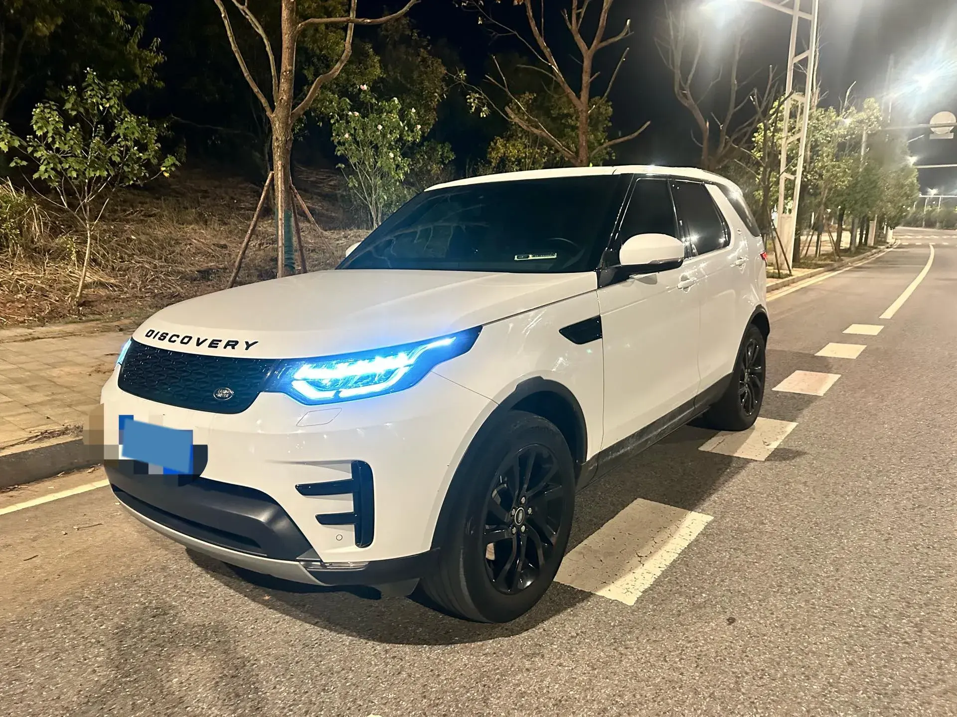 2017 LAND ROVER view 1