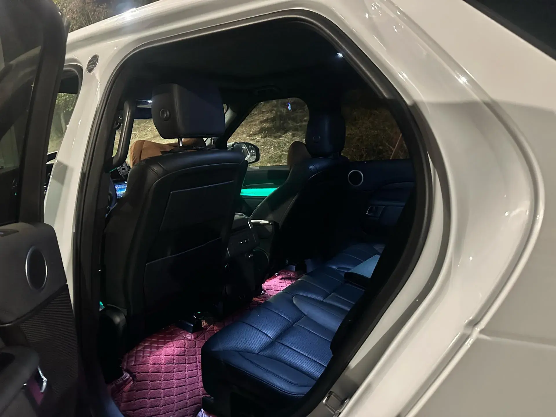 2017 LAND ROVER thumbnail 3