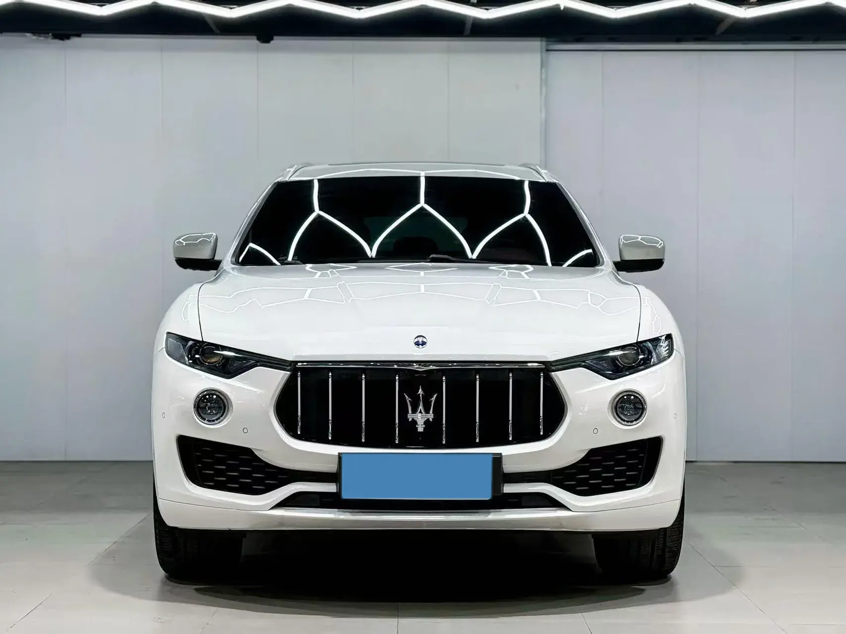 2018 MASERATI LEVANTE thumbnail 2