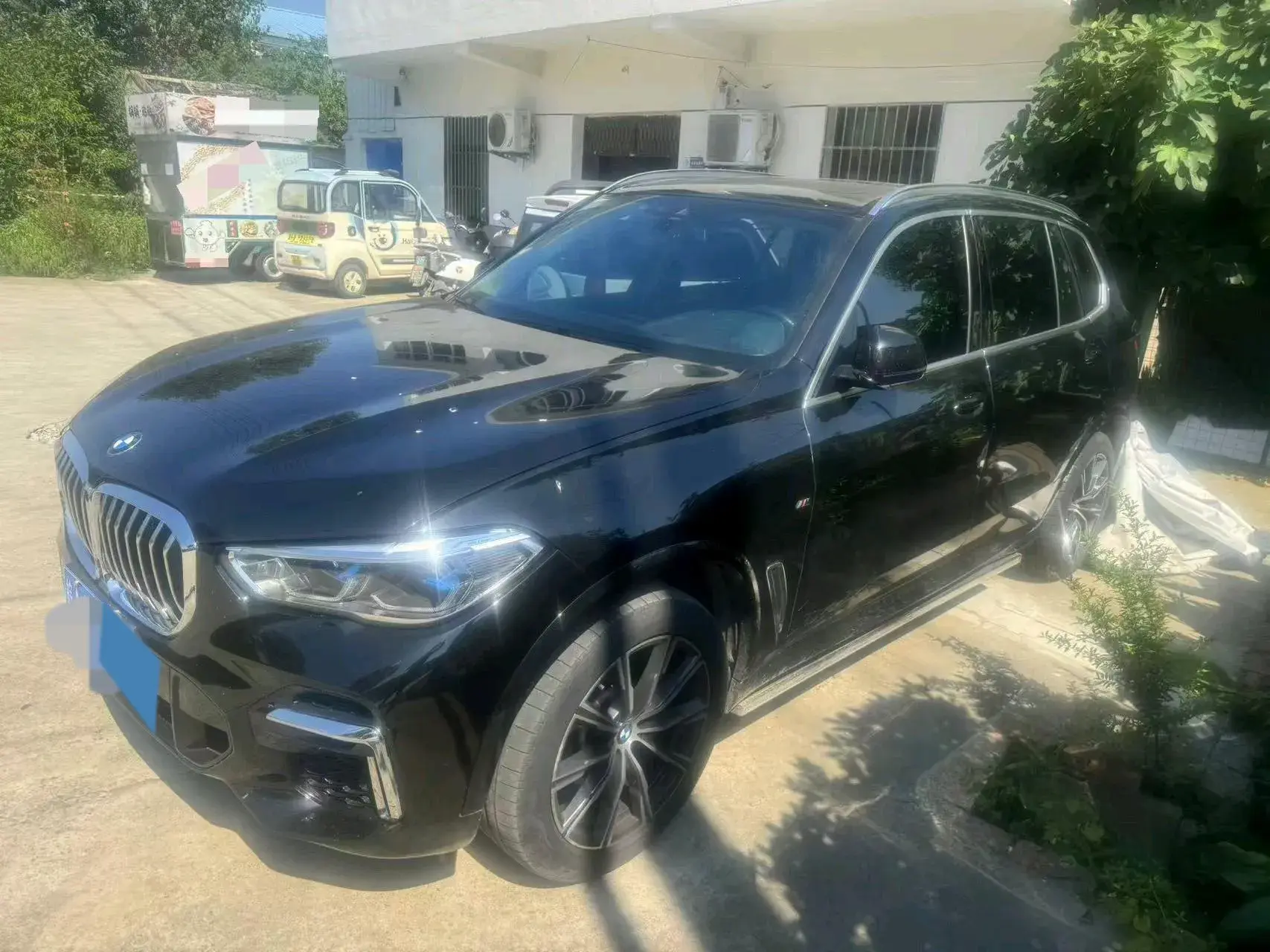 2022 BMW X5 view 1