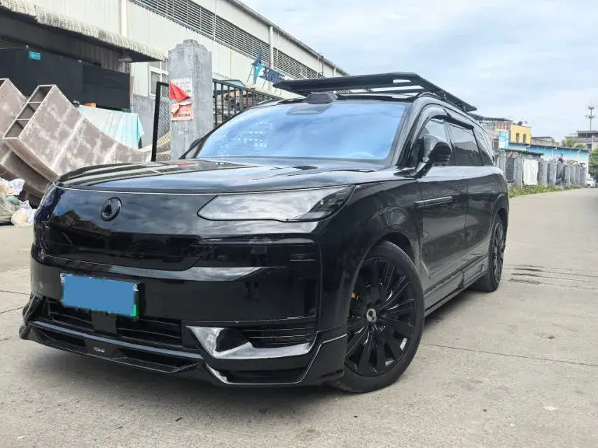 2025 Denza DenzaN9 2.0T 207HP L4 E-CVT PHEV