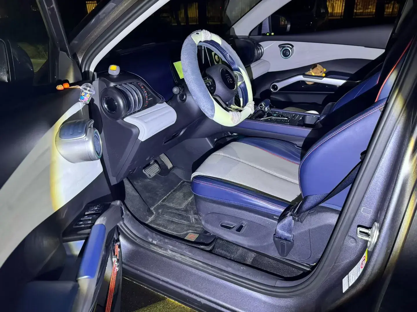 2022 BYD YUAN thumbnail 4