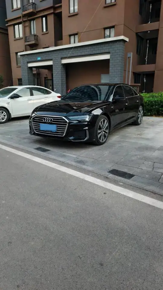 2021 AUDI A6L view 1