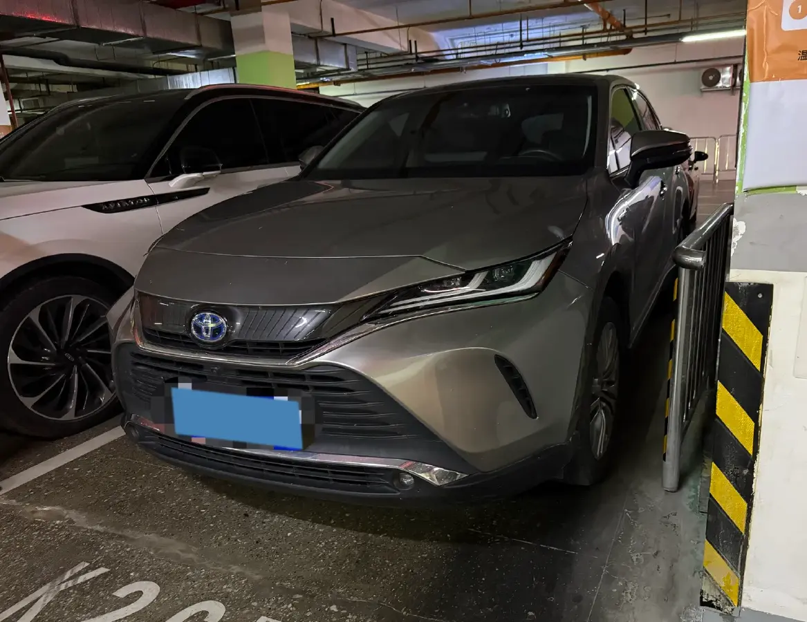 2022 Toyota Harrier 2.5L 178HP L4 E-CVT Hybrid