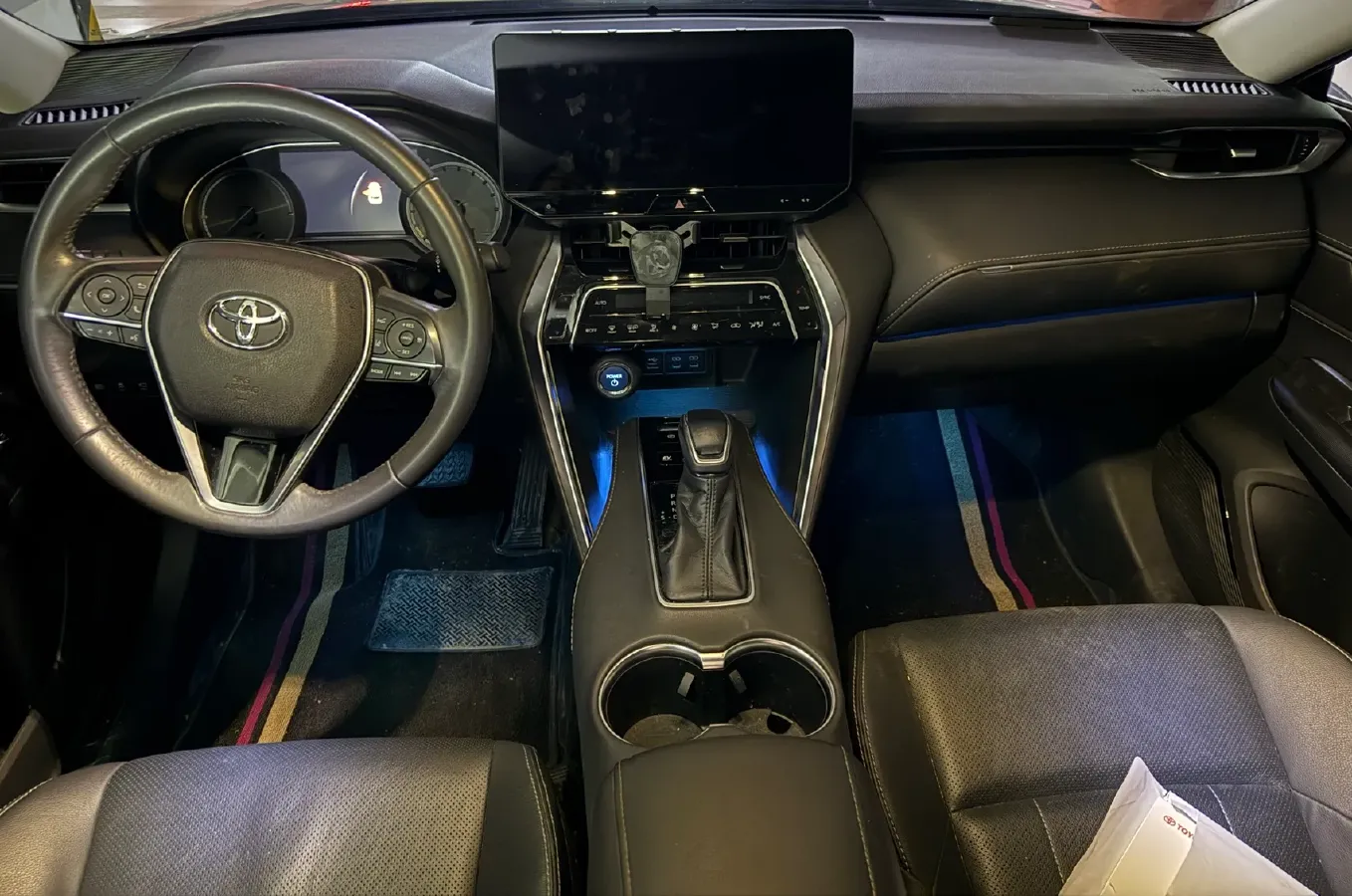 2022 Toyota Harrier 2.5L 178HP L4 E-CVT Hybrid,autocango,china used car exporter,china ev exporter,chinese used car exporter,chinese used ev exporter