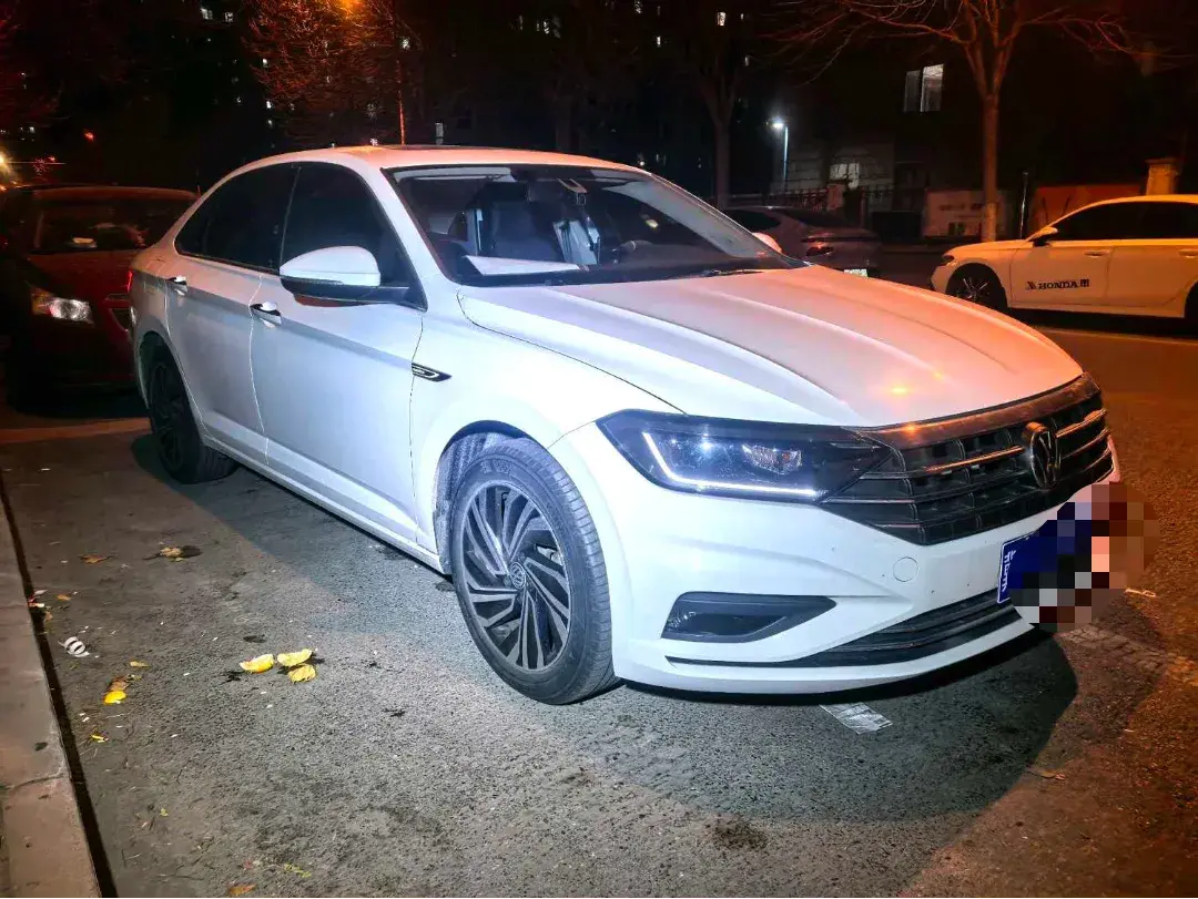 2021 VOLKSWAGEN SAGITAR thumbnail 2